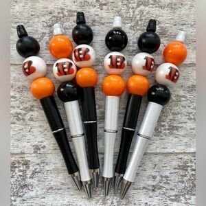 Cincinnati Bengals - Bundle of 6 beaded pens for buy individual pens.